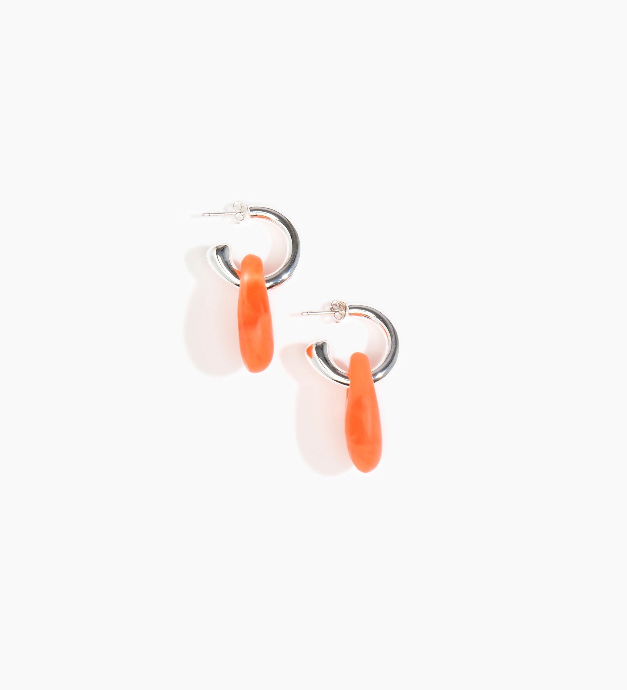 Dinosaur Designs Small Rock Hoop Earrings Earrings in Lychee color resin with Silver-Plated Brass Hoop Material