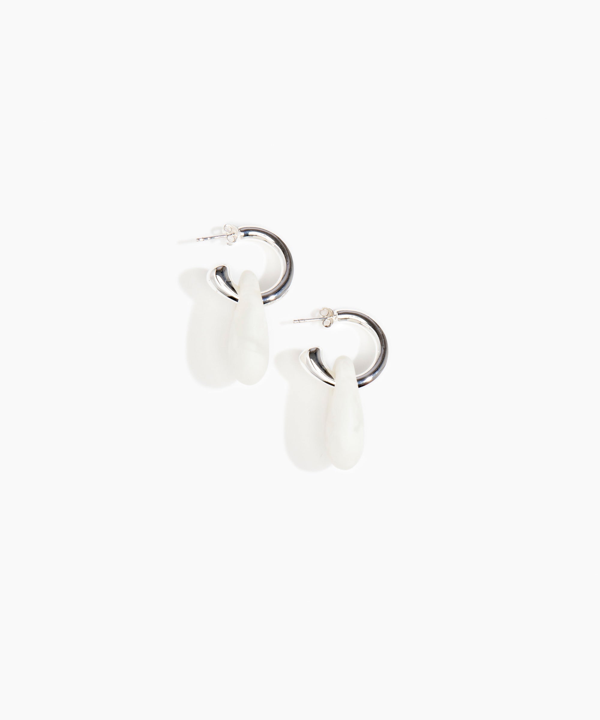 Dinosaur Designs Small Rock Hoop Earrings Earrings in Snow Swirl color resin with Silver-Plated Brass Hoop Material