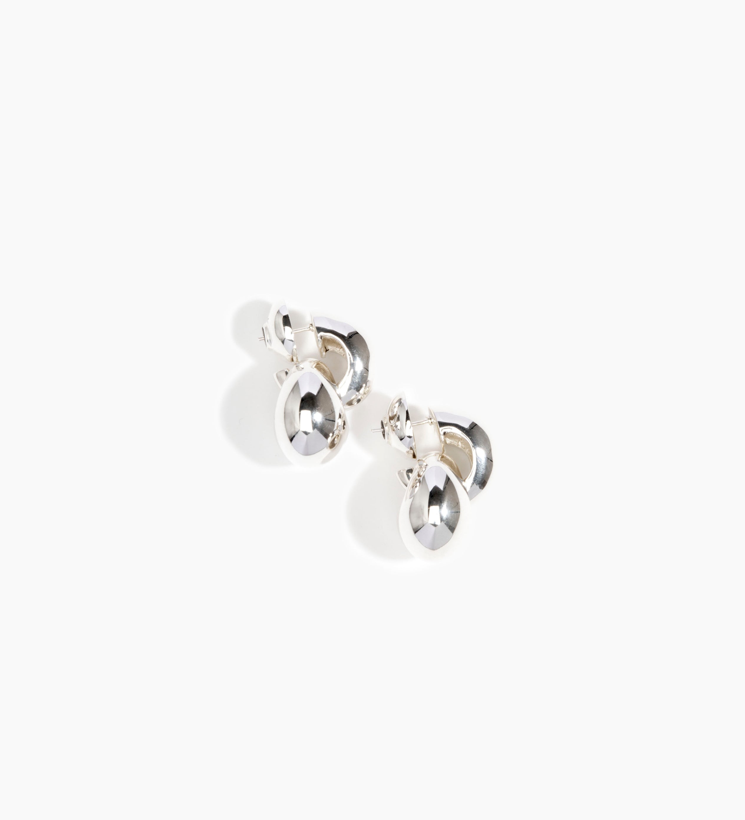 LO Collections x ALEX AND TRAHANAS Double-Linked Chifferi Hoop Earrings Earrings in Silver-Plated Brass Material 