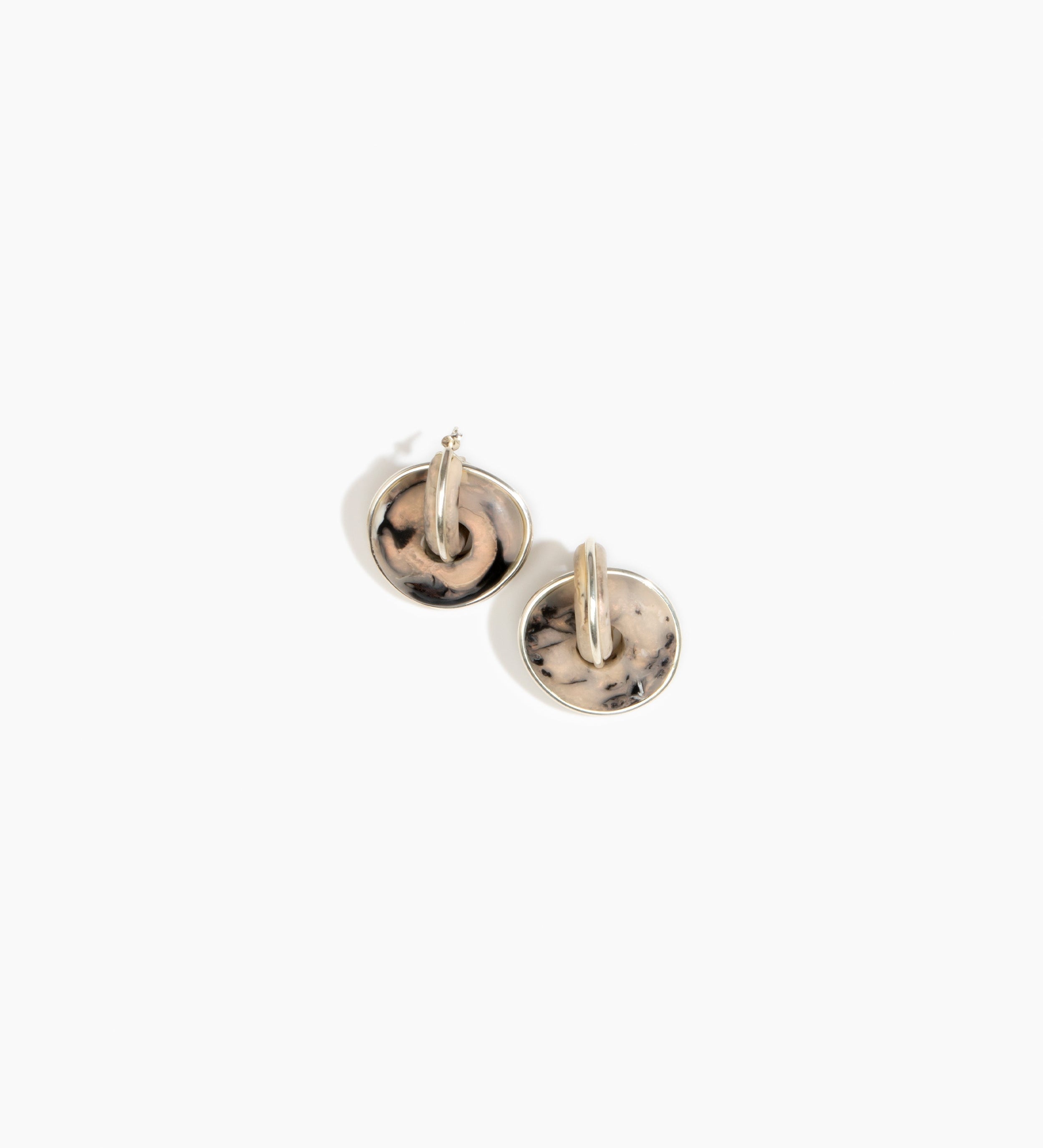 Dinosaur Designs Large Drift Link Earrings Earrings in Sandy Pearl color resin with Silver-Plated Brass Material