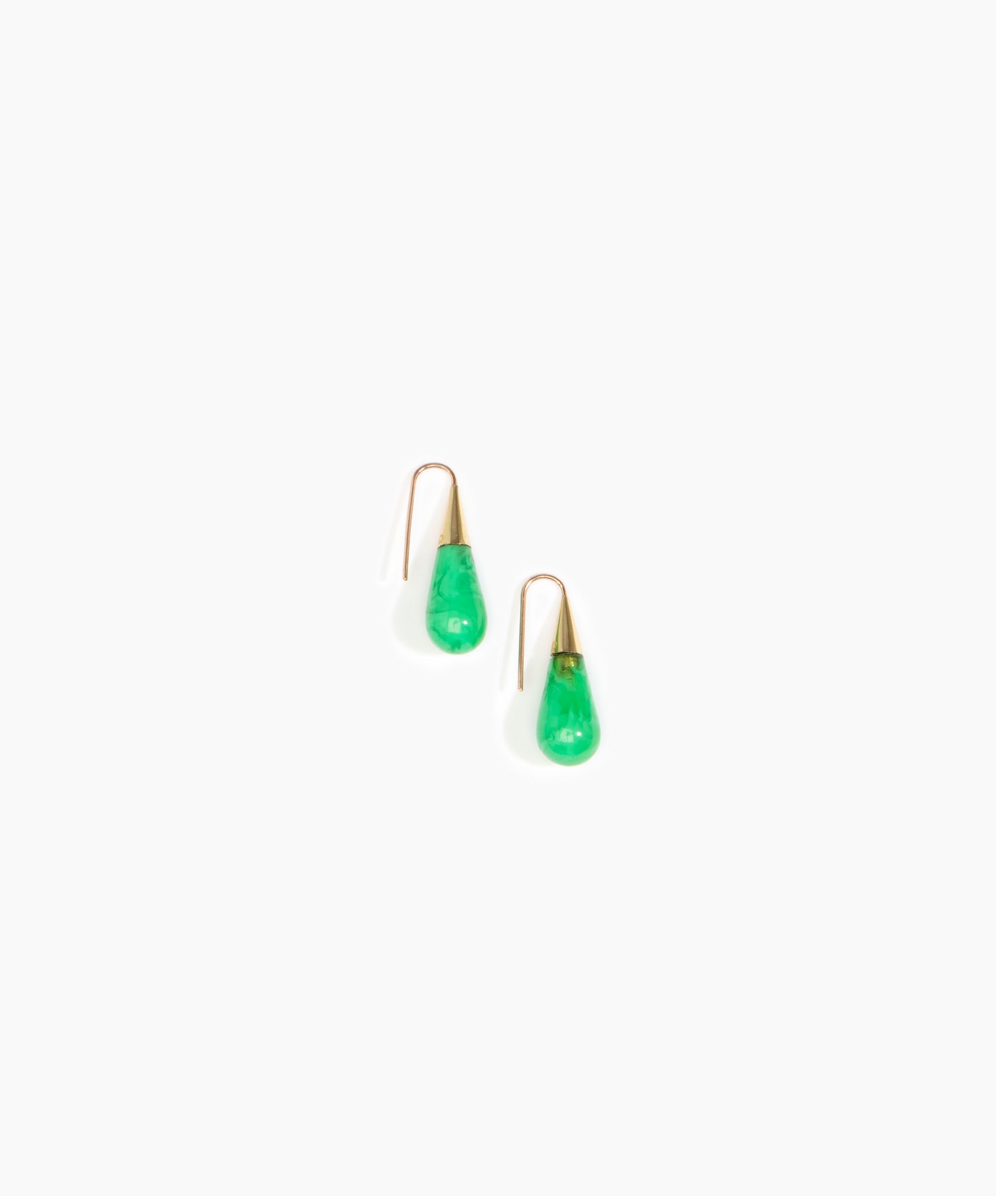 Dinosaur Designs Small Dew Drop Earrings Earrings in Leaf color resin 