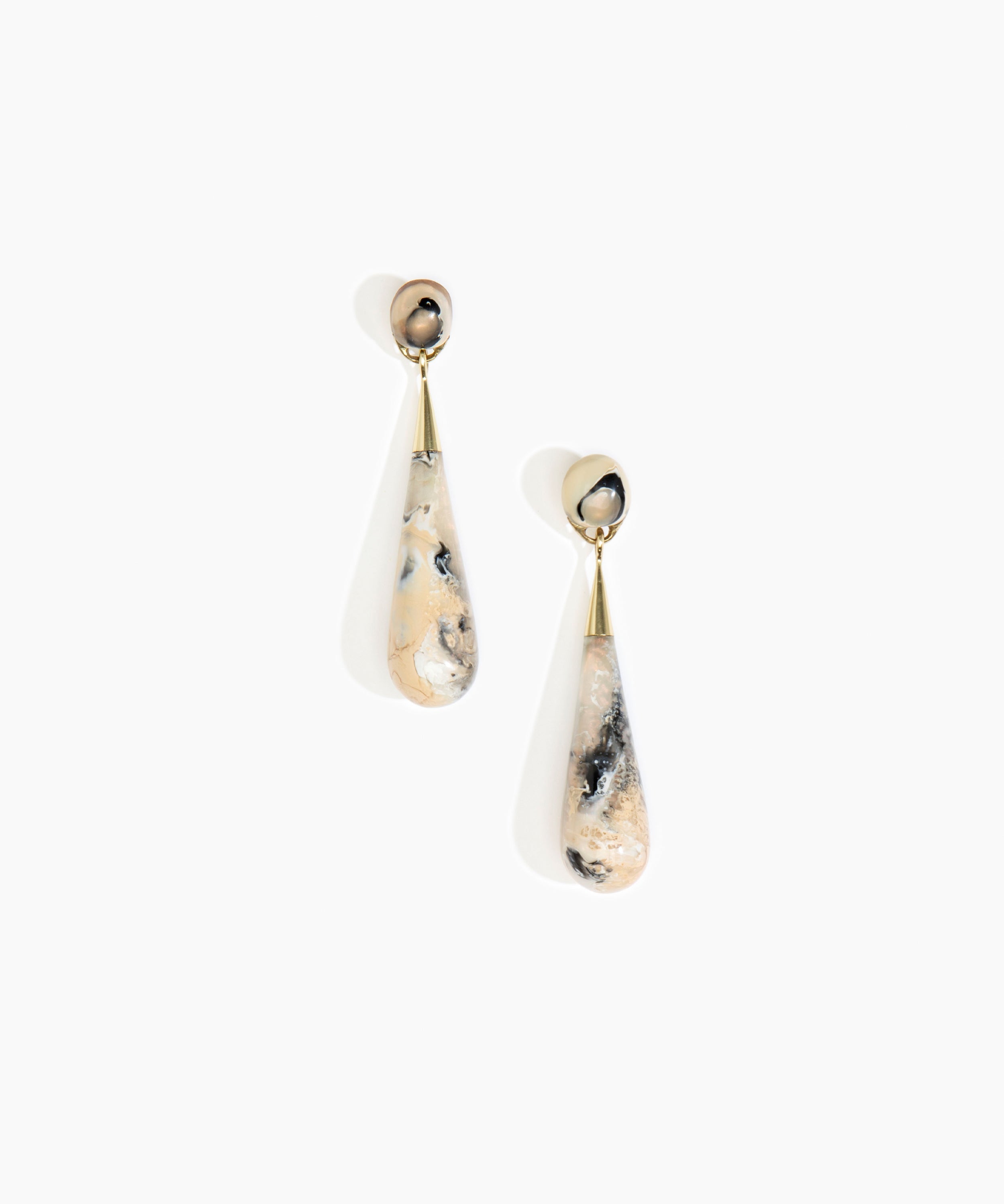 Dinosaur Designs Large Dew Drop Earrings Earrings in Sandy Pearl color resin with Studs Backing