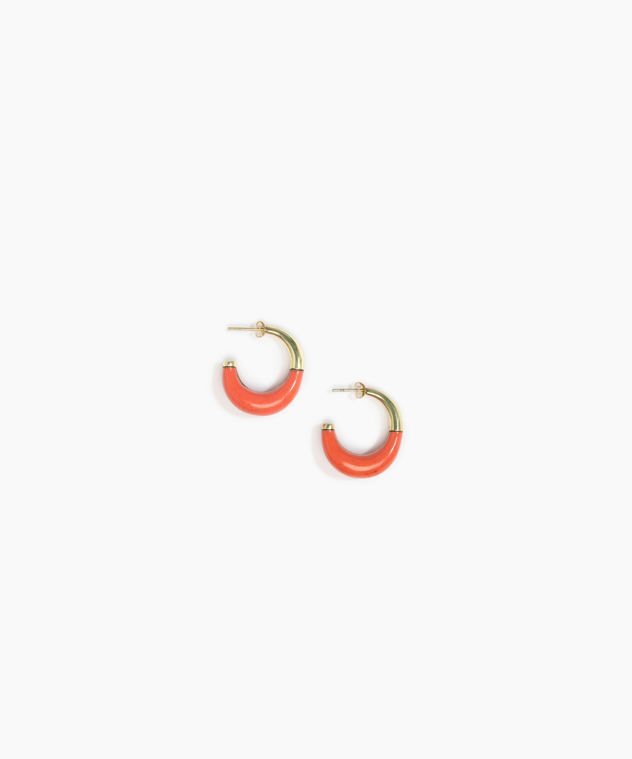 Dinosaur Designs Small Horn Earrings Earrings in Coral Swirl color resin 