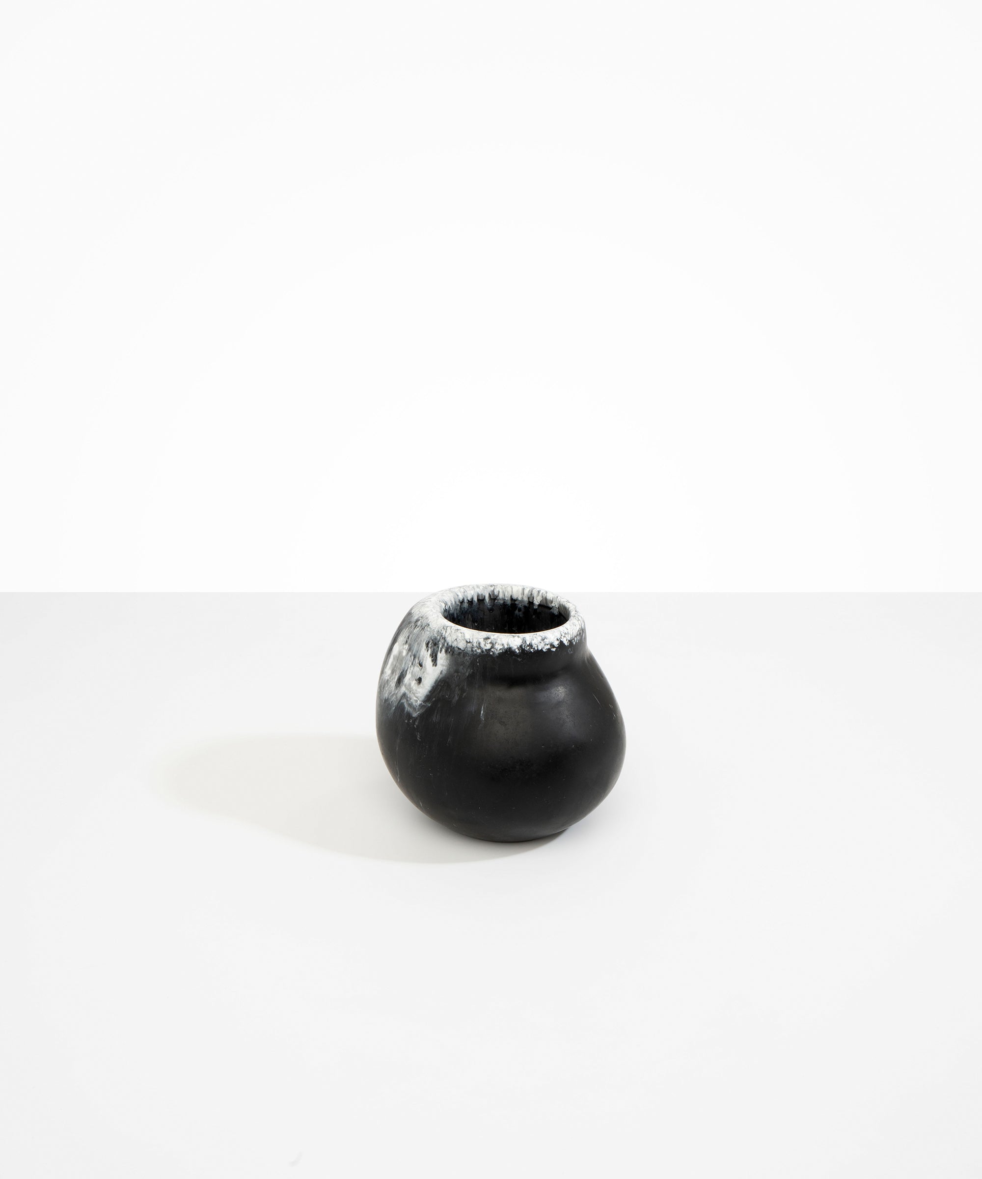 Dinosaur Designs Medium Moss Vase Vases in Black Marble color resin