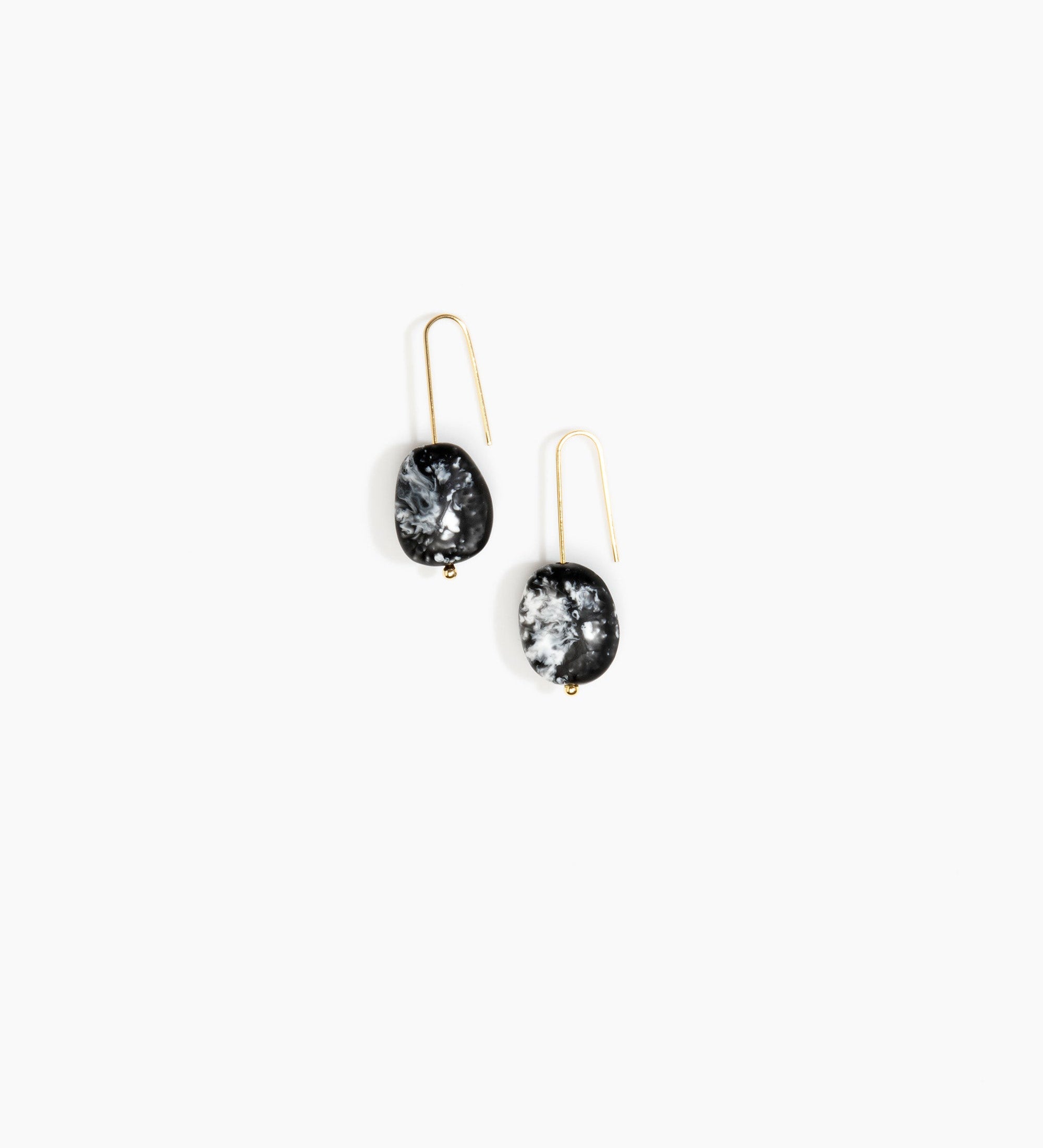 Dinosaur Designs Earth Wire Earrings Earrings in Black Marble color resin with Gold-Filled Material